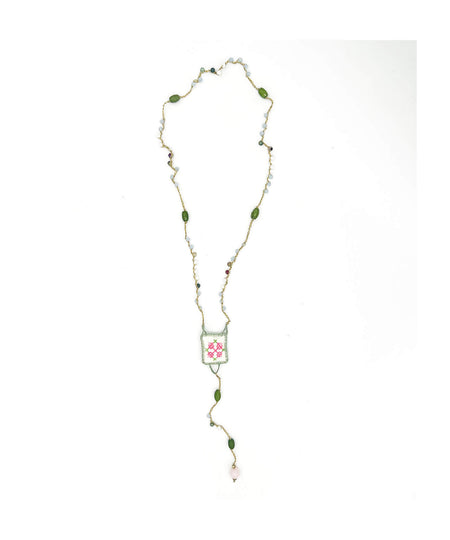 Collana rosario con ciondoli UPcycle e crochet