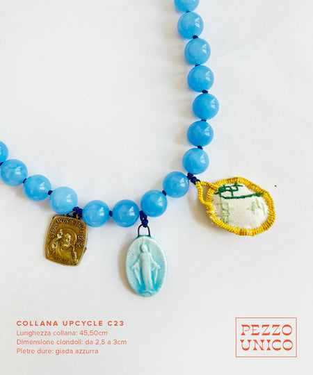 Collana "UPcycle" pietre dure azzurre, ceramica e ciondoli ricamati