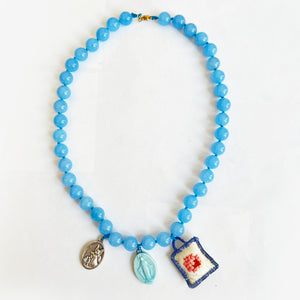 Collana "UPcycle" pietre dure azzurre, ceramica e ciondoli ricamati