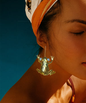 Orecchini "Kiss the Frog" in ottone oro e perla