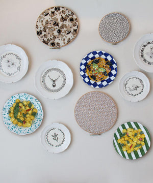Piatto decorativo "Spaghetti con le cozze" in ceramica smaltata