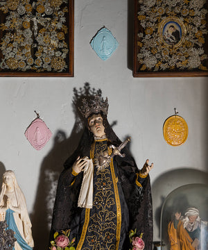 Medaglione “Madonna Assunta in Cielo” in ceramica (M)